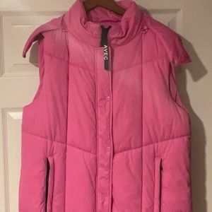 Avec Les Filles - Women’s Thermalpuff Longline Hooded Puffer Vest in Pink
